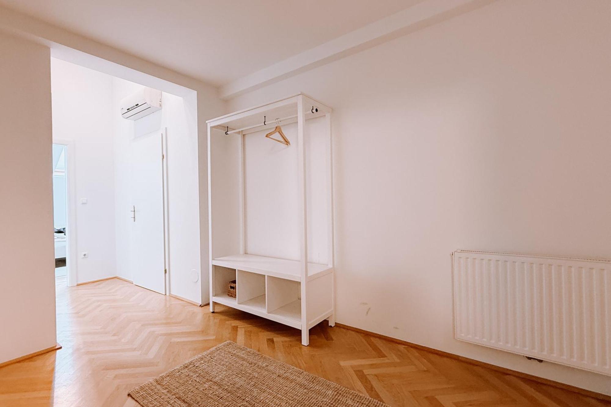 90Qm, 3 Bedrooms, Near Schoenbrunn, Balcony - Axara Housing Wien Eksteriør billede